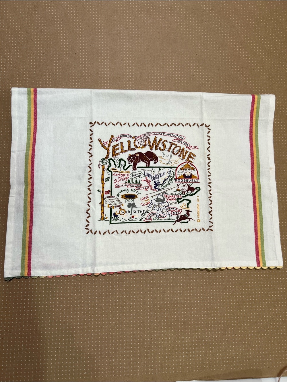 Catstudio Yellowstone Cream Tea Towel - Picture 3 of 9